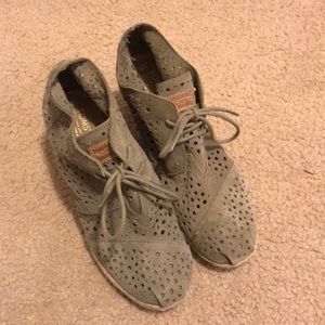 Toms Wedges
